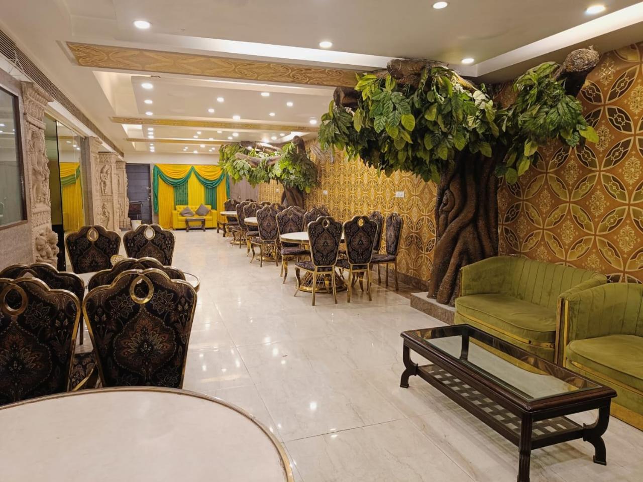 Hotel Waterfall Paschim Vihar Delhi Exterior photo